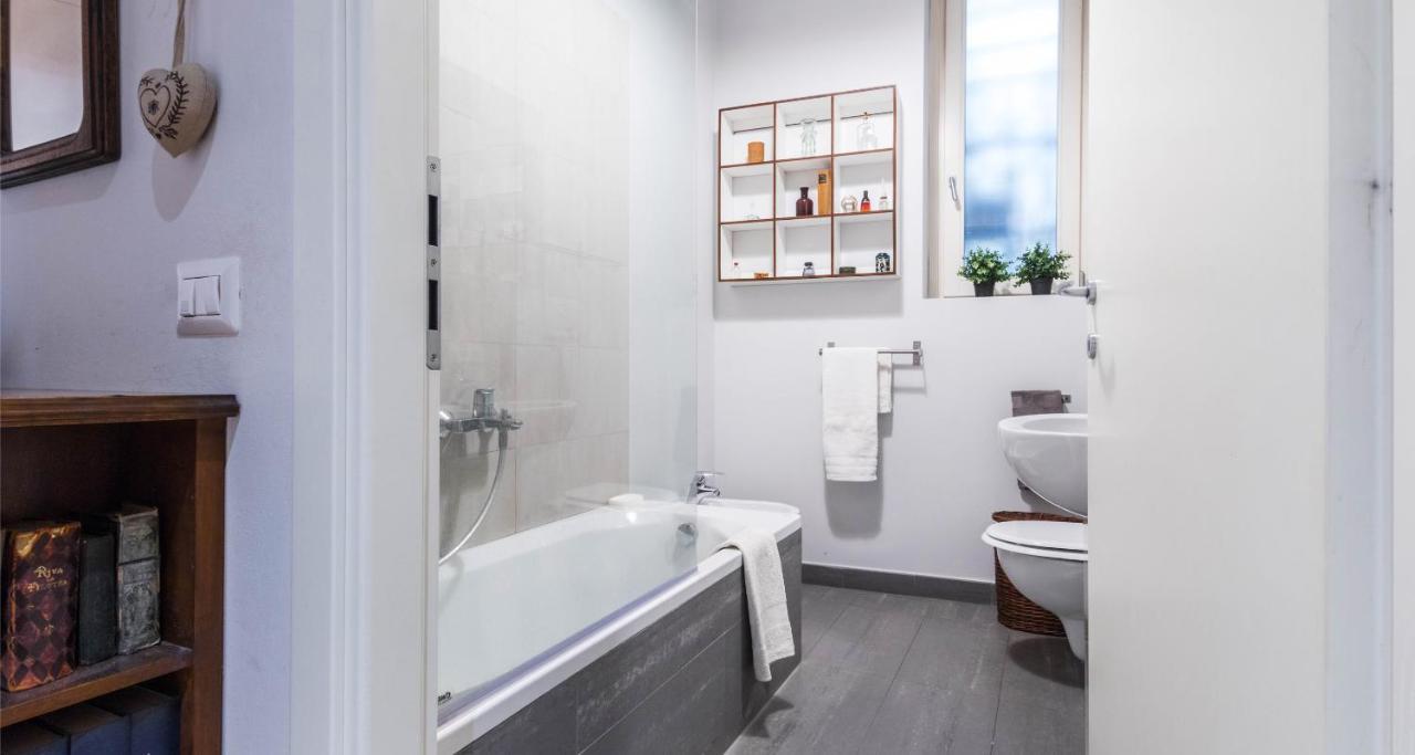 Joivy Apt For 6 With Big Terrace In Milan Centro Storico 외부 사진